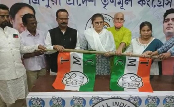 Congress Municipal Poll Candidate, former By-Poll candidate Joined TMC : TMC sought 'Free & Fair' Poll, alleged Attacks on Candidates by BJP